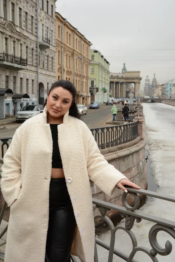 Фотопрогулка Надежды. Студийный и портретный фотограф в САНКТ-ПЕТЕРБУРГЕИрина Махаон