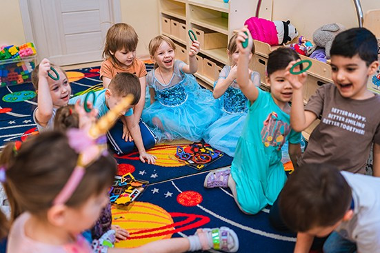 видеооператор в садик, снять видео для садика, снять видео для школы, видеооператор на выпускной, видеосъёмка выпускного в саду, видеосъёмка выпускного в школу, видеосъёмка школьного выпускного, недорогой видеооператор в детский сад, недорогой видеооператор в школу