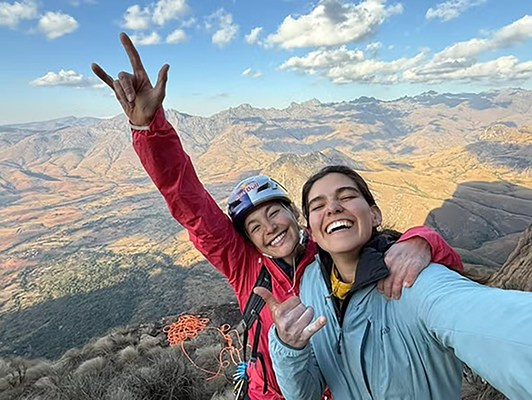 French all-women team have climbed Filo Sureste route on Cerro Torre. “Steel Angel”: women’s climbing award