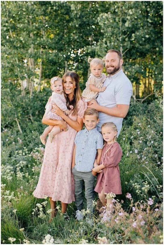 ПИКНИК. ПАРК. ПОЛЕ. СЕМЬЯ. ЛЕТО