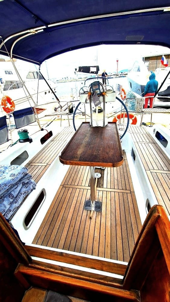 Парусно —моторные яхты и катамараны в Сочи. Аренда Яхт и Катеров в Сочи