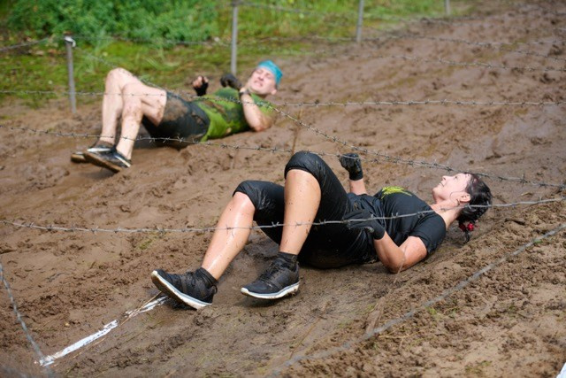 Фоторепортаж с забега Стальной характер в Сургуте, 5 июля 2025. Репортажный и семейный фотограф — Шелихов Сергей