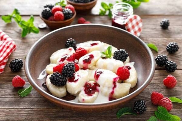 Тёплый ПП салат с кеноа, курицей, авокадо и овощами на утро или обед. «Сово-Сова» продукция для здоровья и долголетия