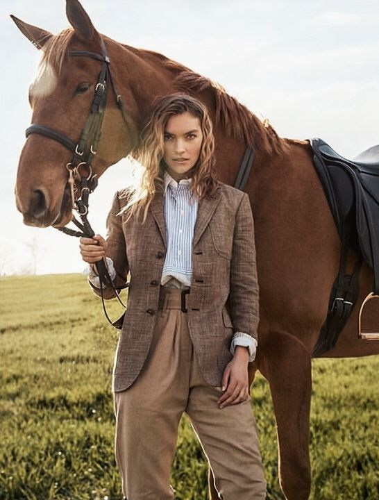 Конная Фотосессия с Конкурной Лошадью в стиле «Английский шик аристократии». Victoria Radjevna Репортажный Фотограф — Видеограф Москва • Санкт-Петербург