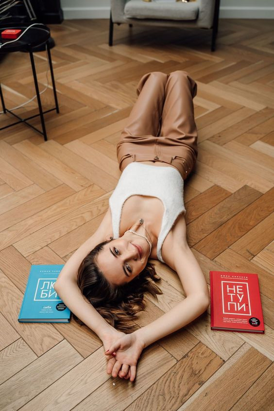 Мудборд: Дизайнер интерьера. Контент-съёмка и бизнес-портреты в Москве. Виктория Кулюкина