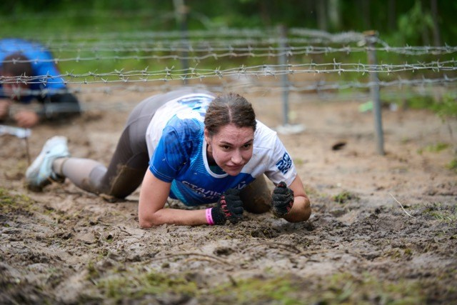 Фоторепортаж с забега Стальной характер в Сургуте, 5 июля 2025. Репортажный и семейный фотограф — Шелихов Сергей