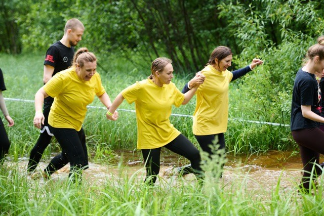 Фоторепортаж с забега Стальной характер в Сургуте, 5 июля 2025. Репортажный и семейный фотограф — Шелихов Сергей