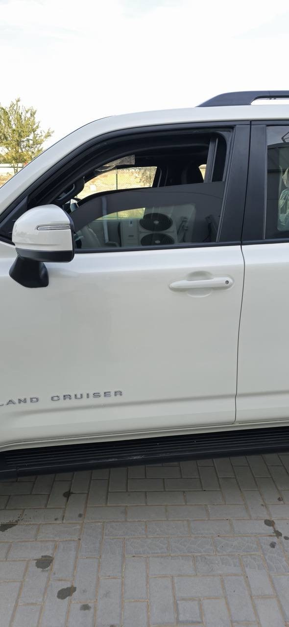 Armored car. Skyden Cars