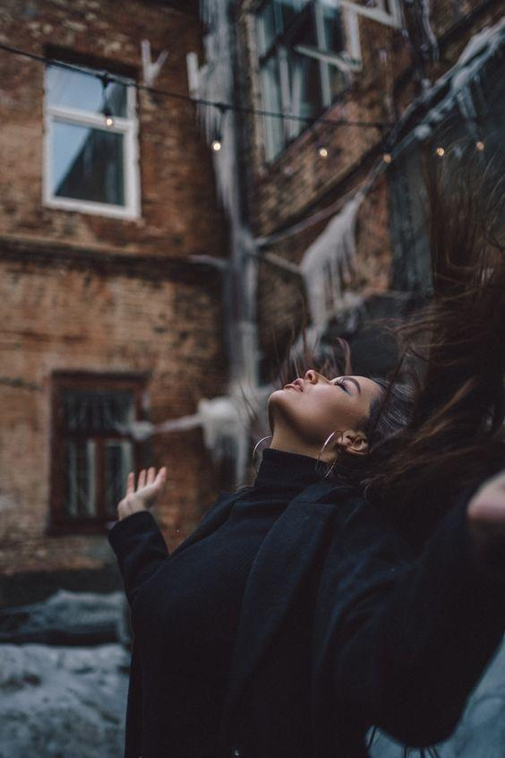 Референсы: прогулка — женский портрет. Креатор Ольга Яш