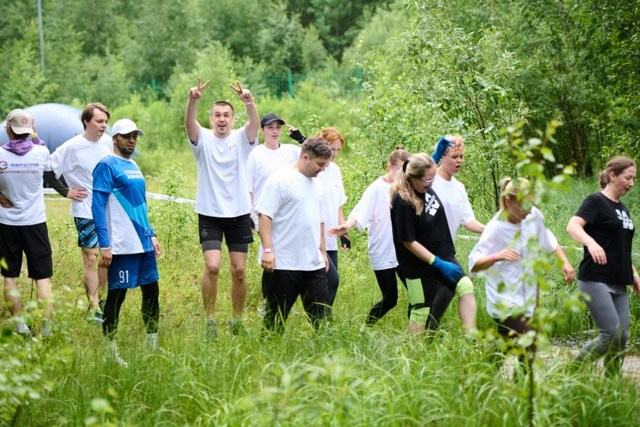 Фоторепортаж с забега Стальной характер в Сургуте, 5 июля 2025. Репортажный и семейный фотограф — Шелихов Сергей