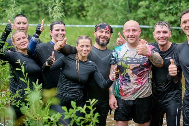 Фоторепортаж с забега Стальной характер в Сургуте, 5 июля 2025. Репортажный и семейный фотограф — Шелихов Сергей