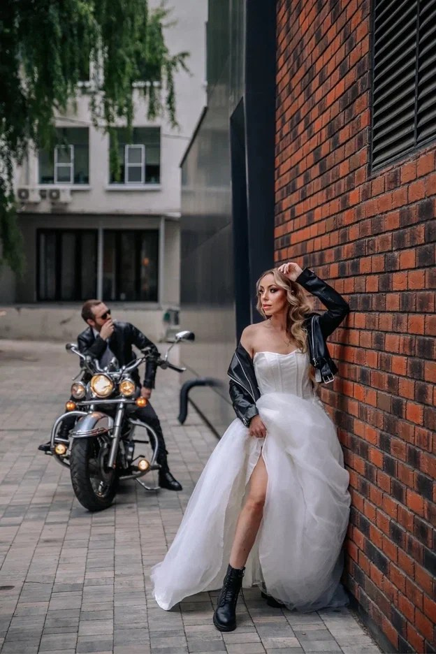 Свадебный фотограф Александра Мяскова