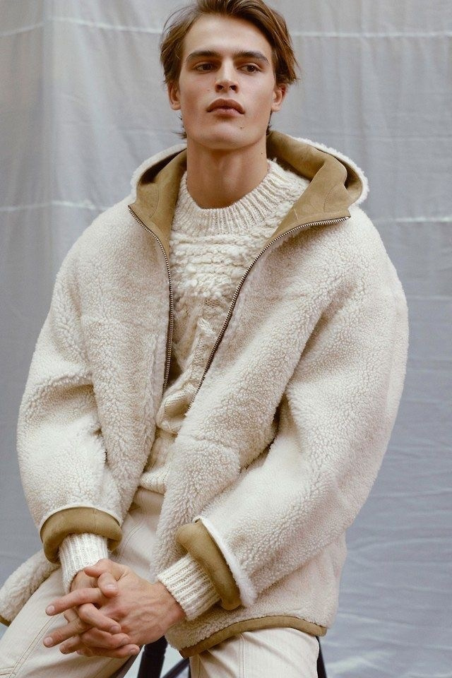 красивая предметная съемка мужской одежды