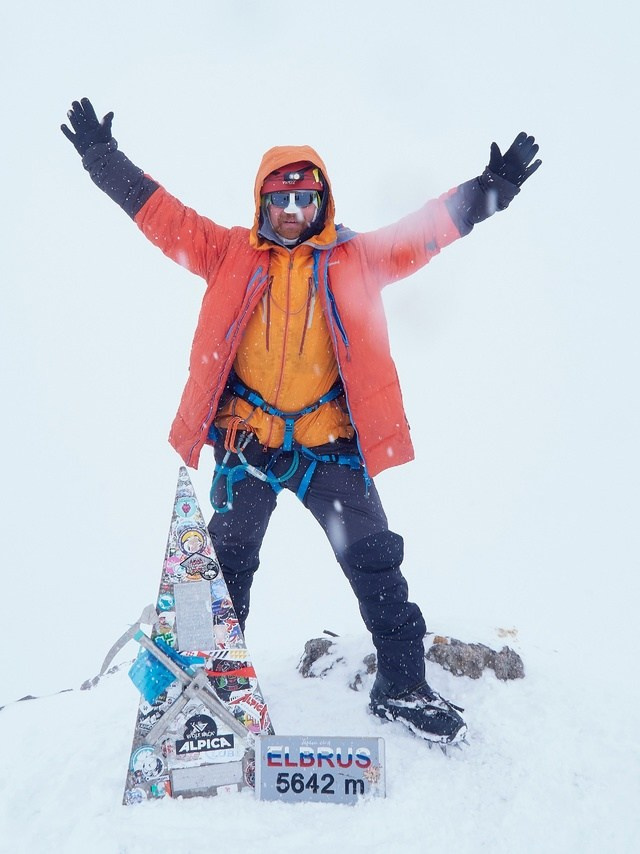 Горный, высотный Фотограф на Эльбрусе Георгий