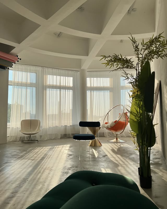 Понравилась студия? Напишите — организую съёмку именно здесь. Фотограф в Минске Людмила Дутко