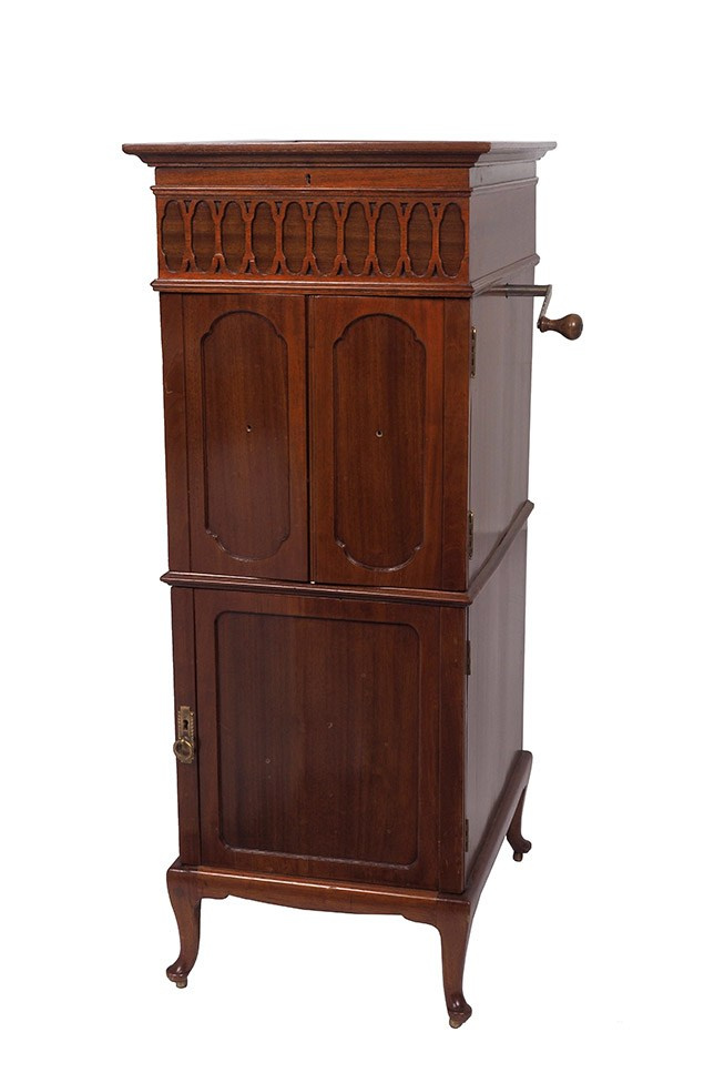 Предметная съемка ДПИ | Аукционный дом «Литфонд». Репортажный и семейный фотограф в Санкт-Петербурге Тарас Марченко