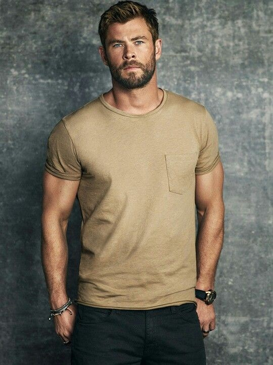 Мужская фотосессия. мужское. Бизнес портрет. Фото для бизнеса. Портрет, бизнес портрет. Бизнес портрет, контент съемка. Профессиональная фотосъемка в Крыму. Натуральные эмоции и живые кадры. Забронируйте дату прямо сейчас!