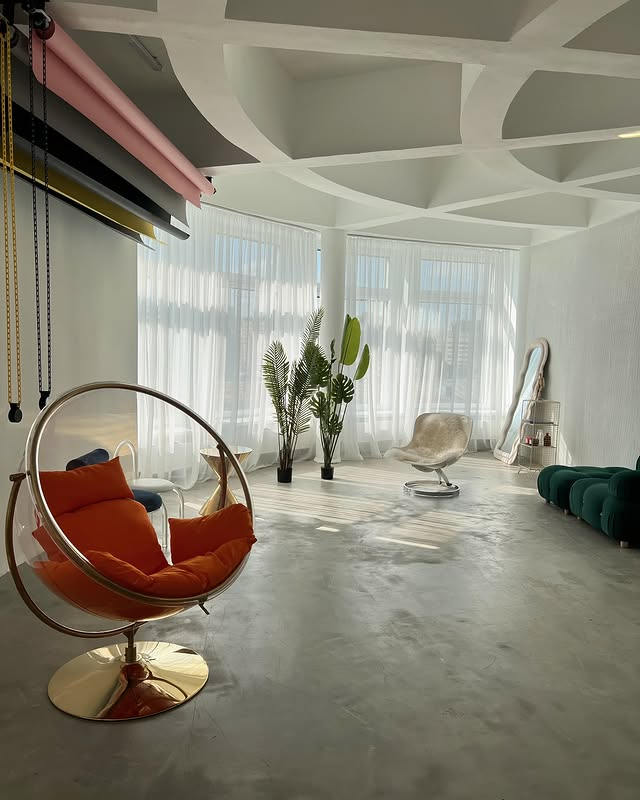 Понравилась студия? Напишите — организую съёмку именно здесь. Фотограф в Минске Людмила Дутко