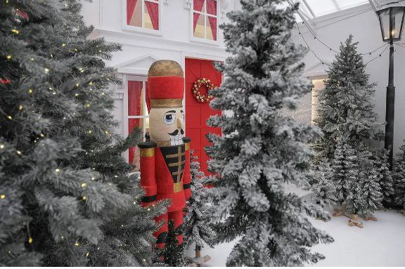 Фотостудии Казани для новогодней фотосессии с семьей 2025: адреса, цены, интерьеры. Контент фотограф Казань Татьяна Горина