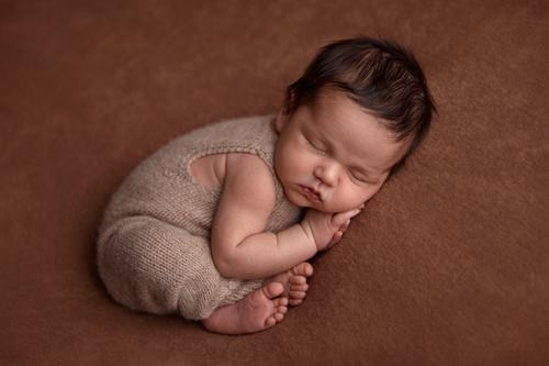 Профессиональный фотограф новорождённых в Москве Елена Сатюкова