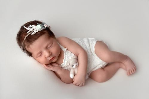 Профессиональный фотограф новорождённых в Москве Елена Сатюкова