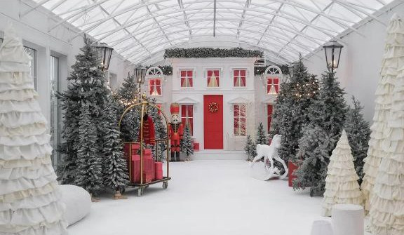 Фотостудии Казани для новогодней фотосессии с семьей 2025: адреса, цены, интерьеры. Контент фотограф Казань Татьяна Горина