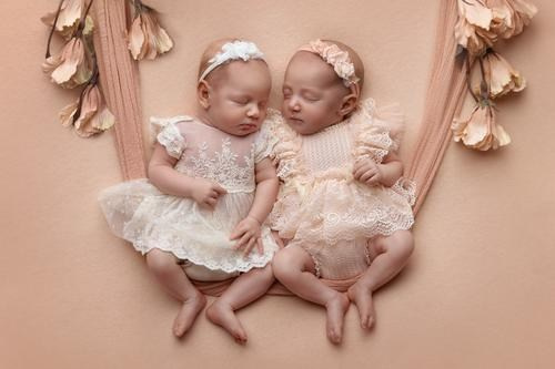 Профессиональный фотограф новорождённых в Москве Елена Сатюкова