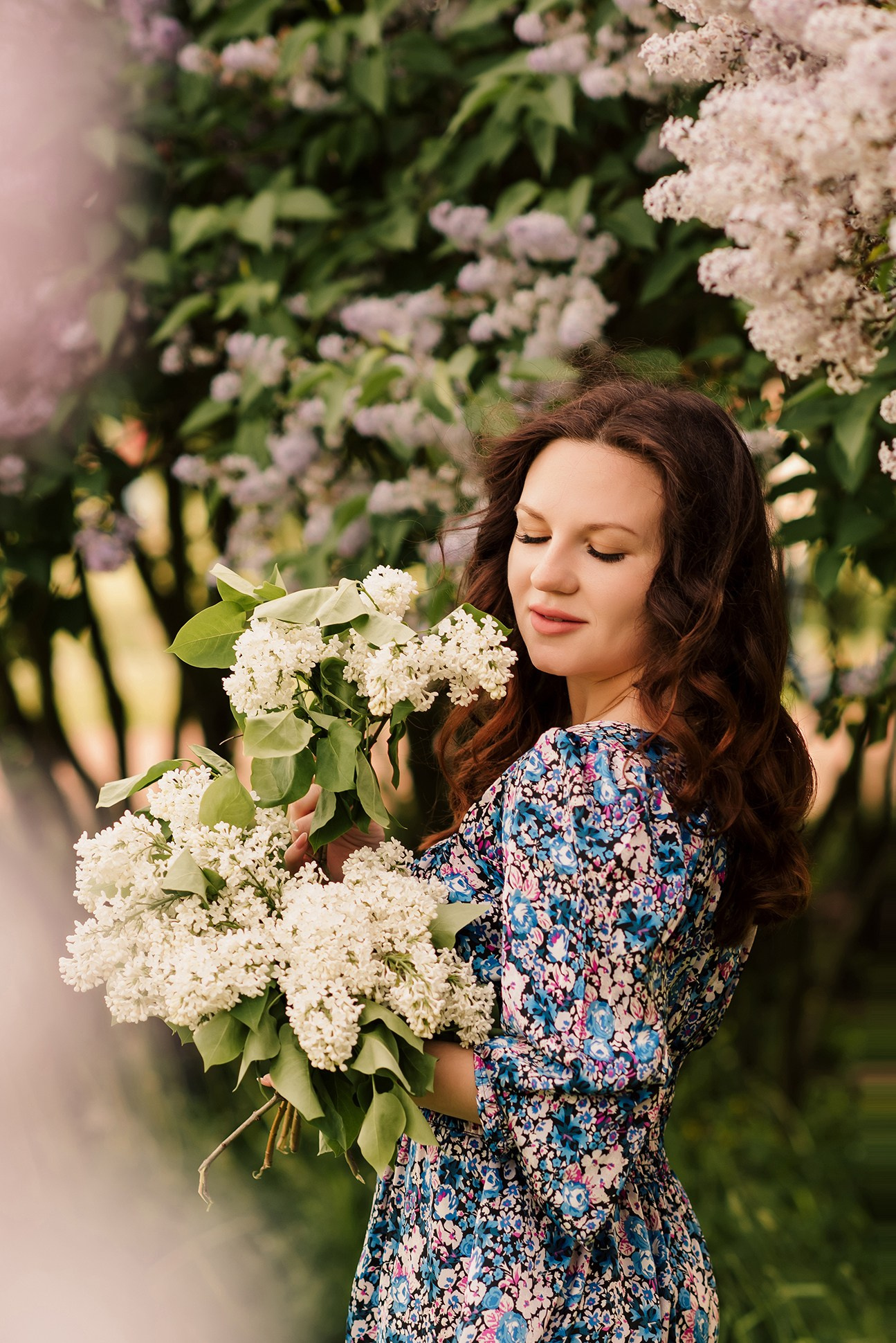 Фотосессия в яблонях в СПб, Фотосессия в цветении СПб. Семейный и Свадебный фотограф. Санкт-Петербург. Пушкин