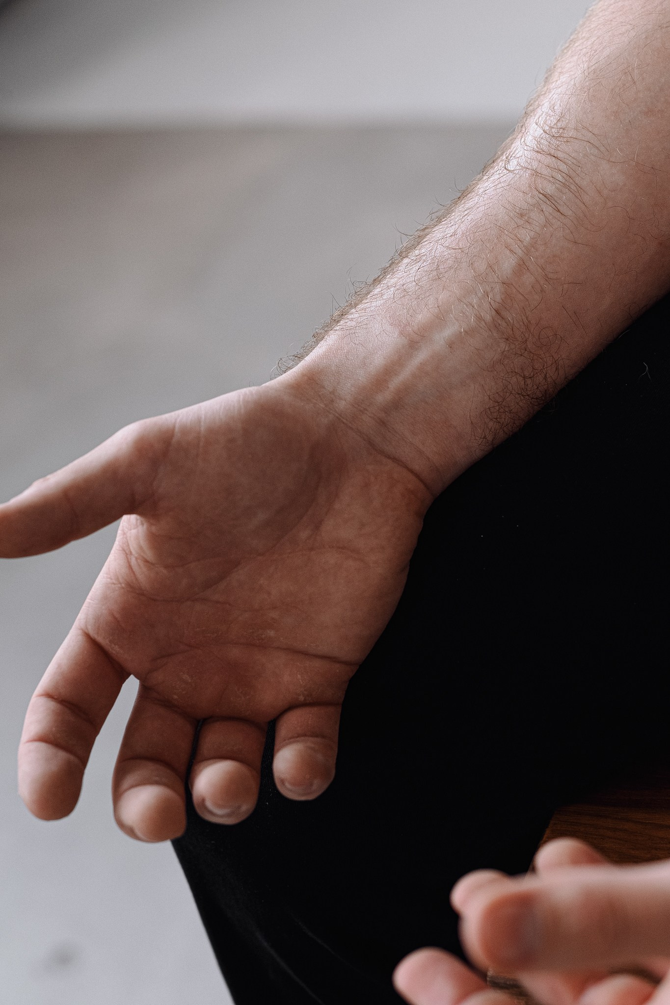 Мужская спортивная фотосессия в Тюмени: боулдеринг и лайфстайл. Фотограф Дарья Мустафина, Тюмень