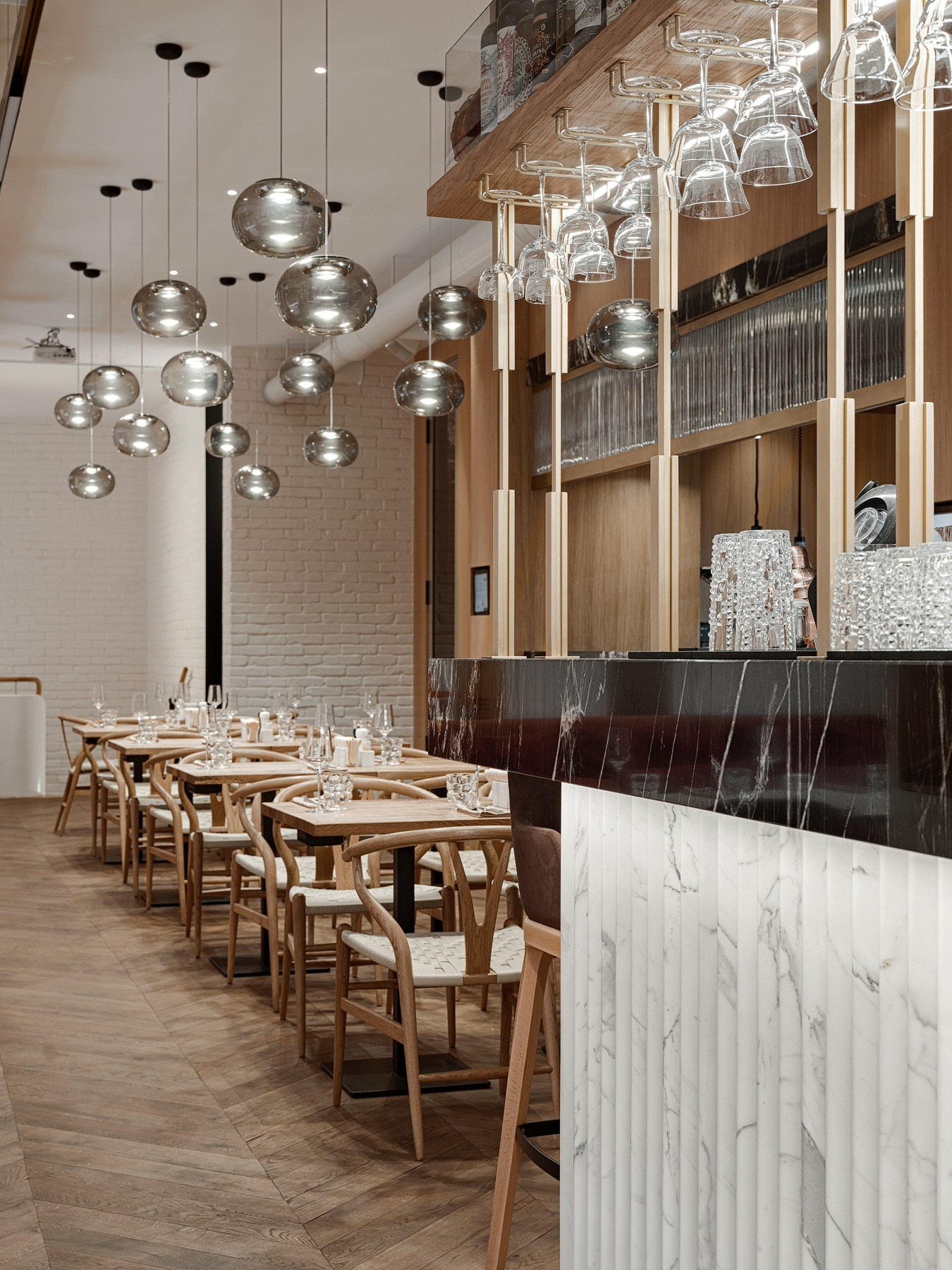 Интерьерный фотограф в Красноярске. Ресторан «Main Wine»