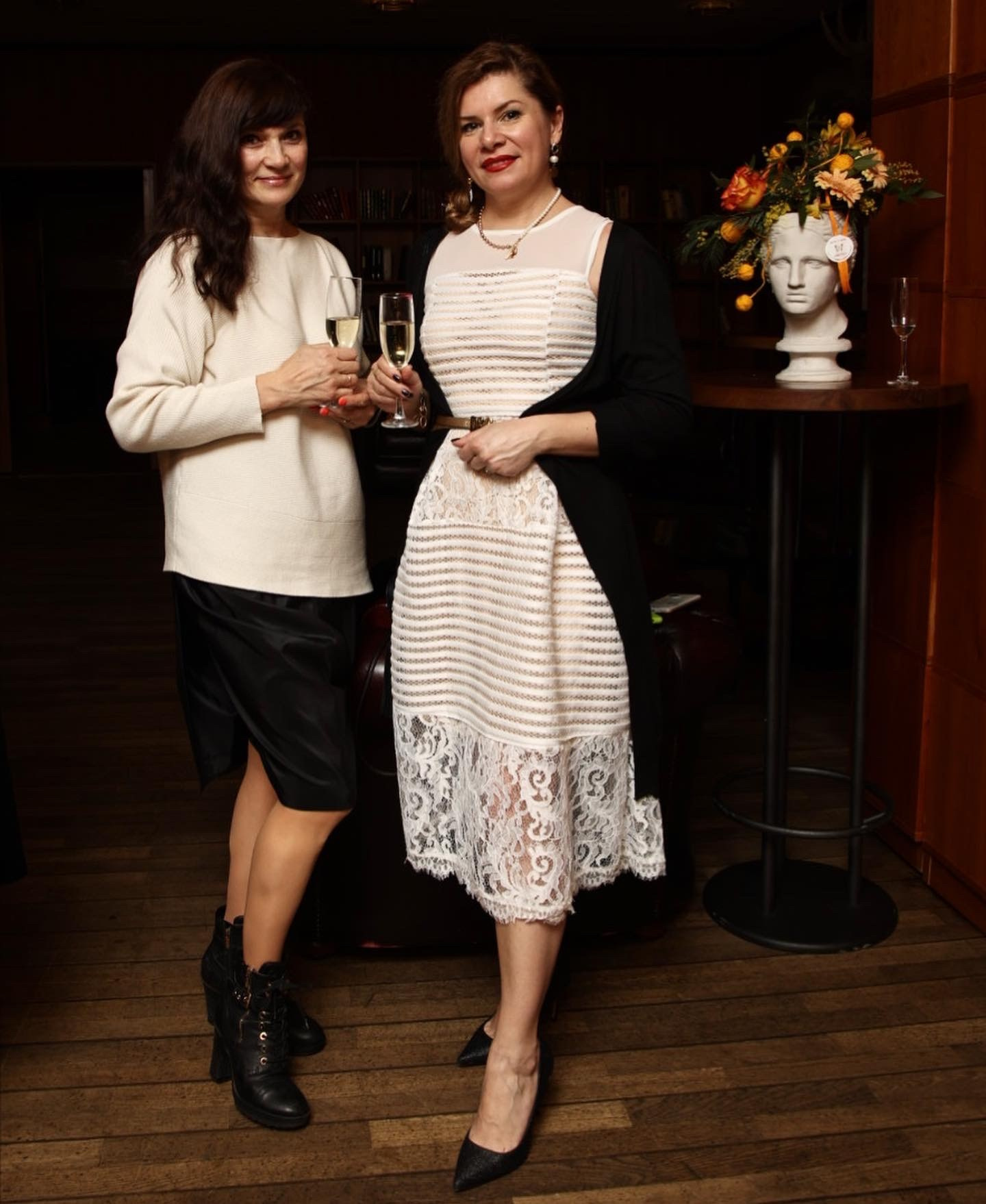 Luxury Reception |Floral Diploma Ceremony. Maria Poleshchuk, commercial photographer in Sydney