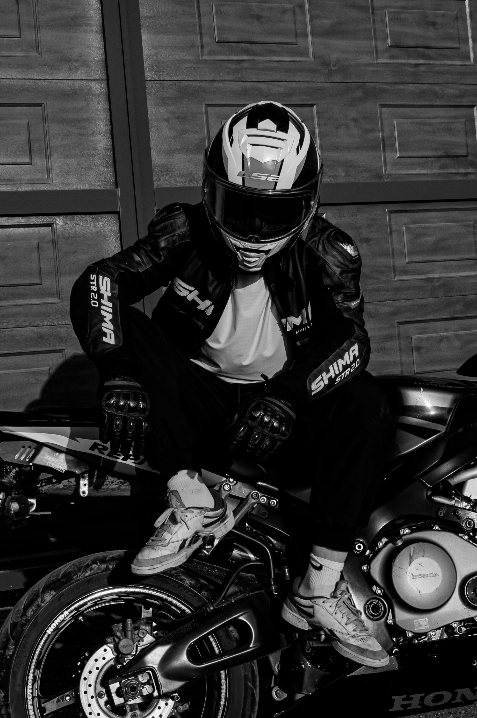 Любовная история для Иры и Коли в парке Победы в Краснодаре. Портретный фотограф в Краснодаре Слава Никитин