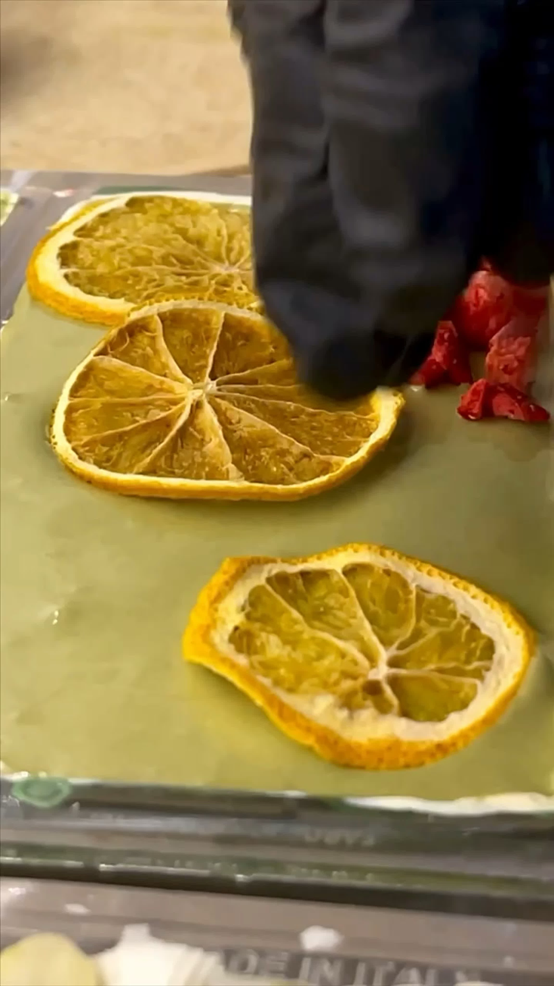 Первый эксперимент с шоколадом с добавлением чая матча. Экскурсии на кондитерскую фабрику