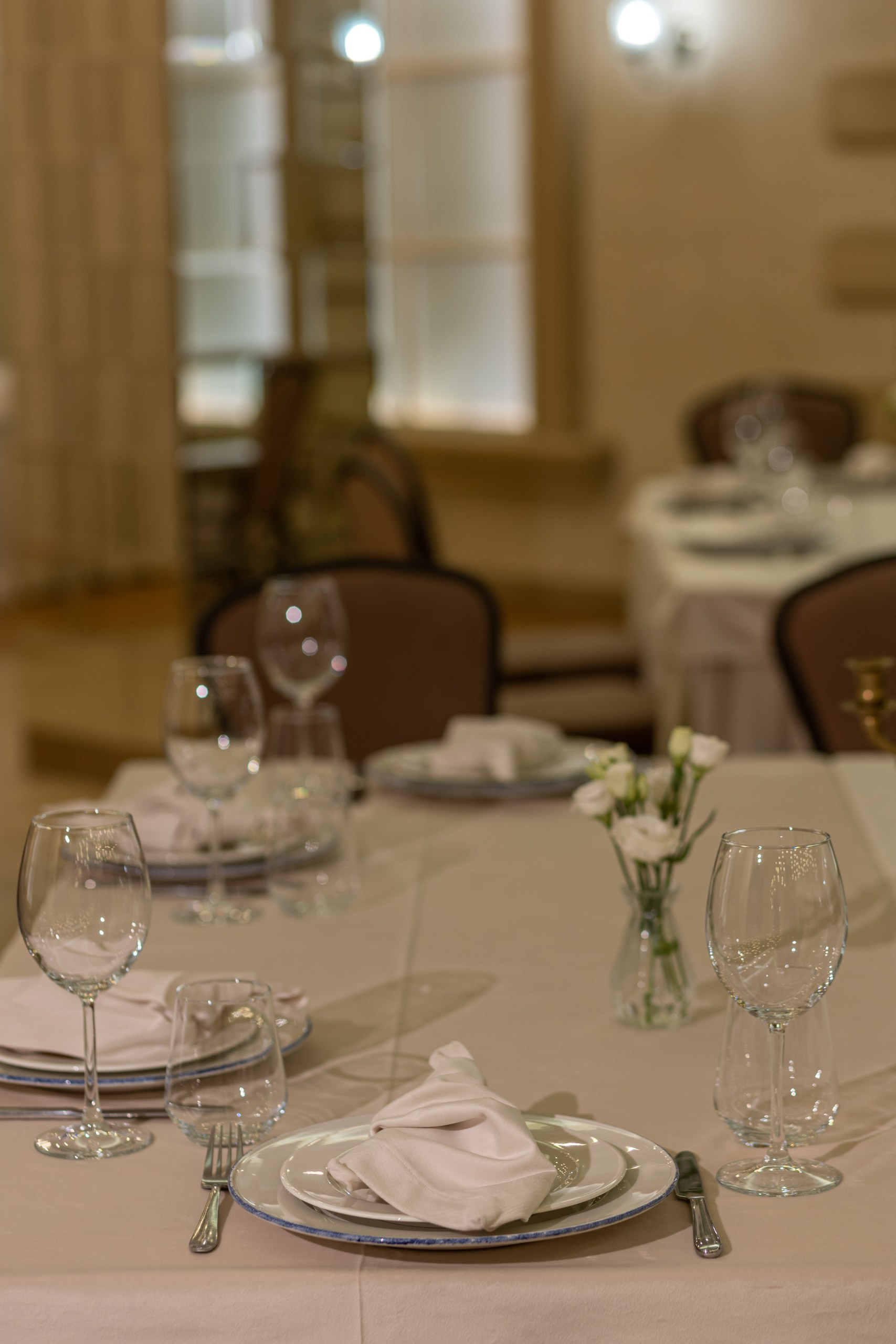 Банкетный зал ресторана Дача. Фотограф в Оренбурге. Профессиональный фотограф