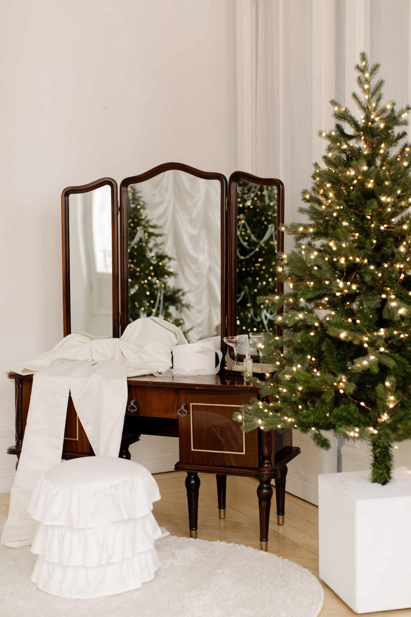 Новогодние студии. Ирина Кан Фотограф новорожденных в Екатеринбурге