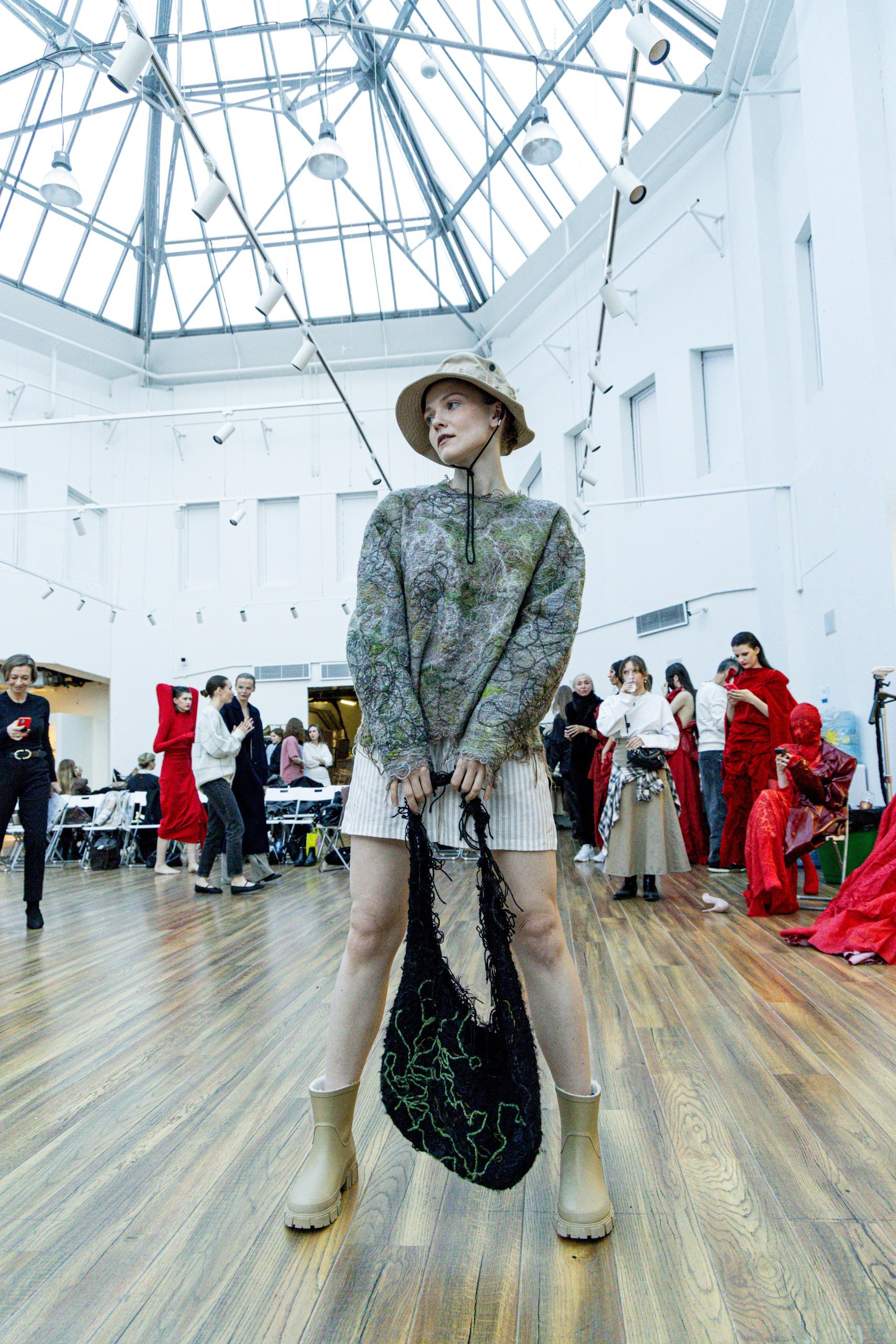 ДЛТ Собака.ru показ победителей конкурса «Новые имена в моде 2025». FOTOFAQ SKOOL г. Санкт-Петербург: очные, дистанционные и онлайн курсы фотографии