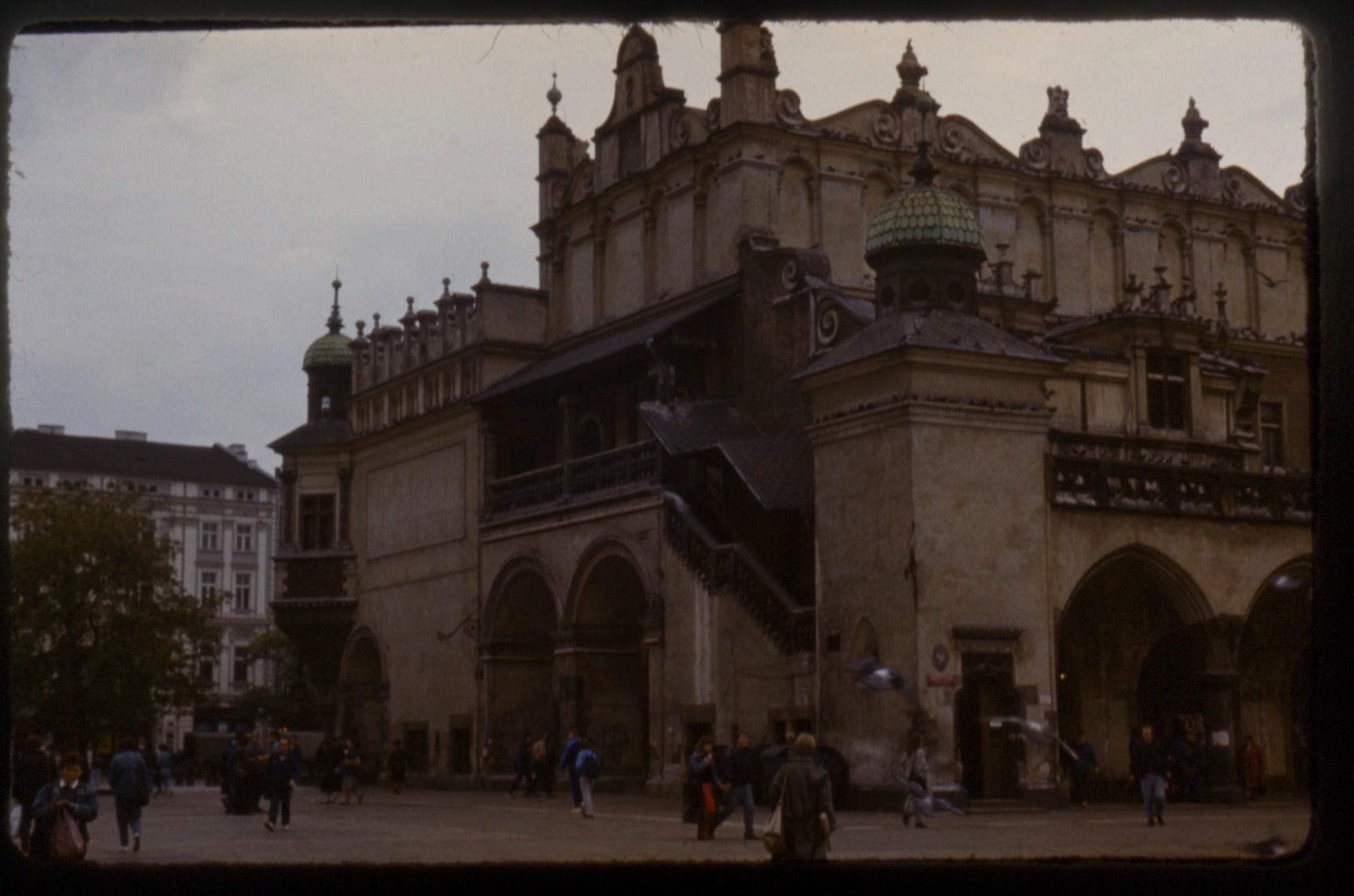 КРАКОВ, ОСЕНЬ 1990. СНИМАЛ ДЕДУЛЯ. Nebyl