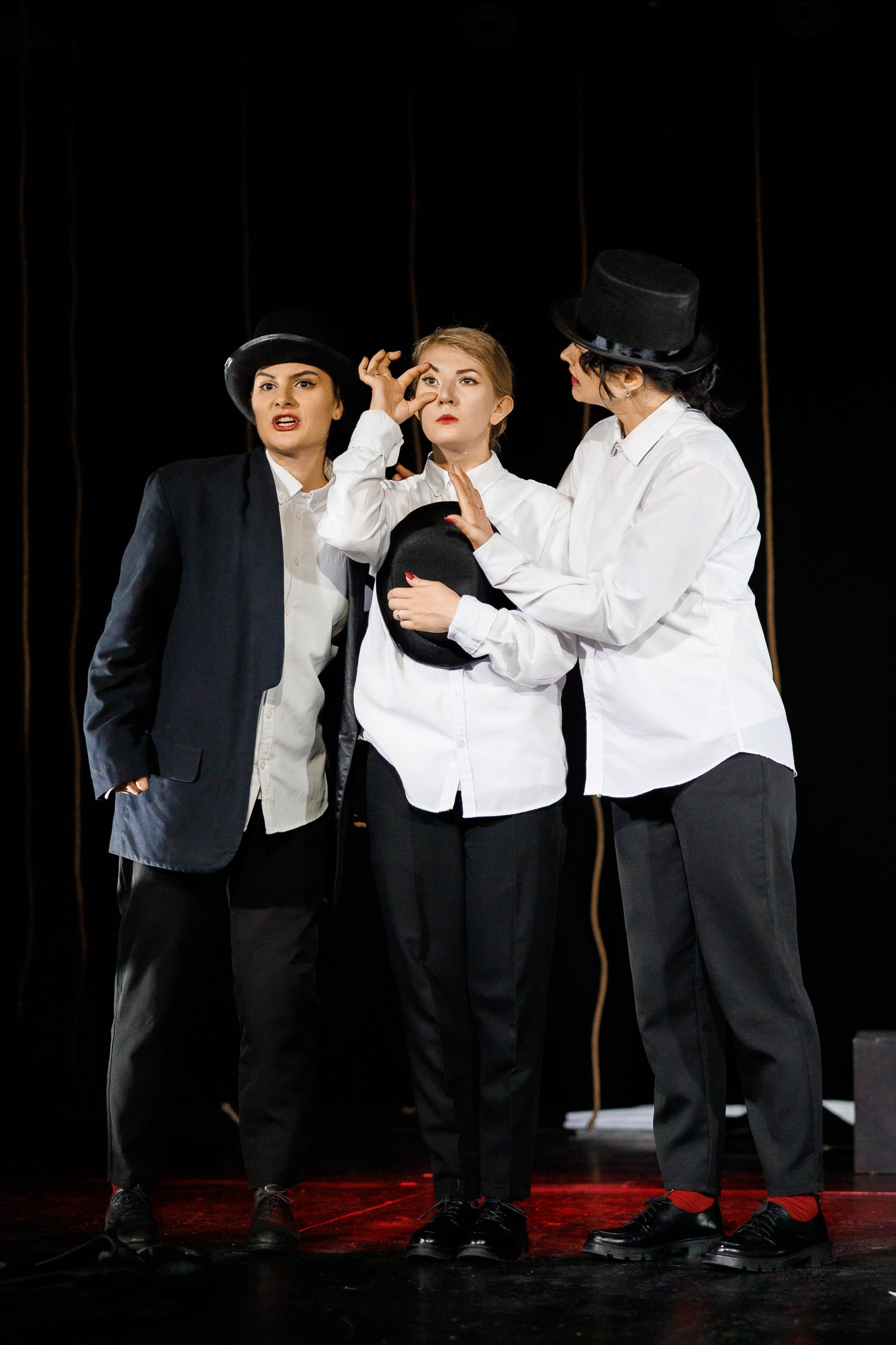 Спектакль «В открытом море» от театра Д. Лица. Фотограф в Санкт-Петербурге — Сергей Петров