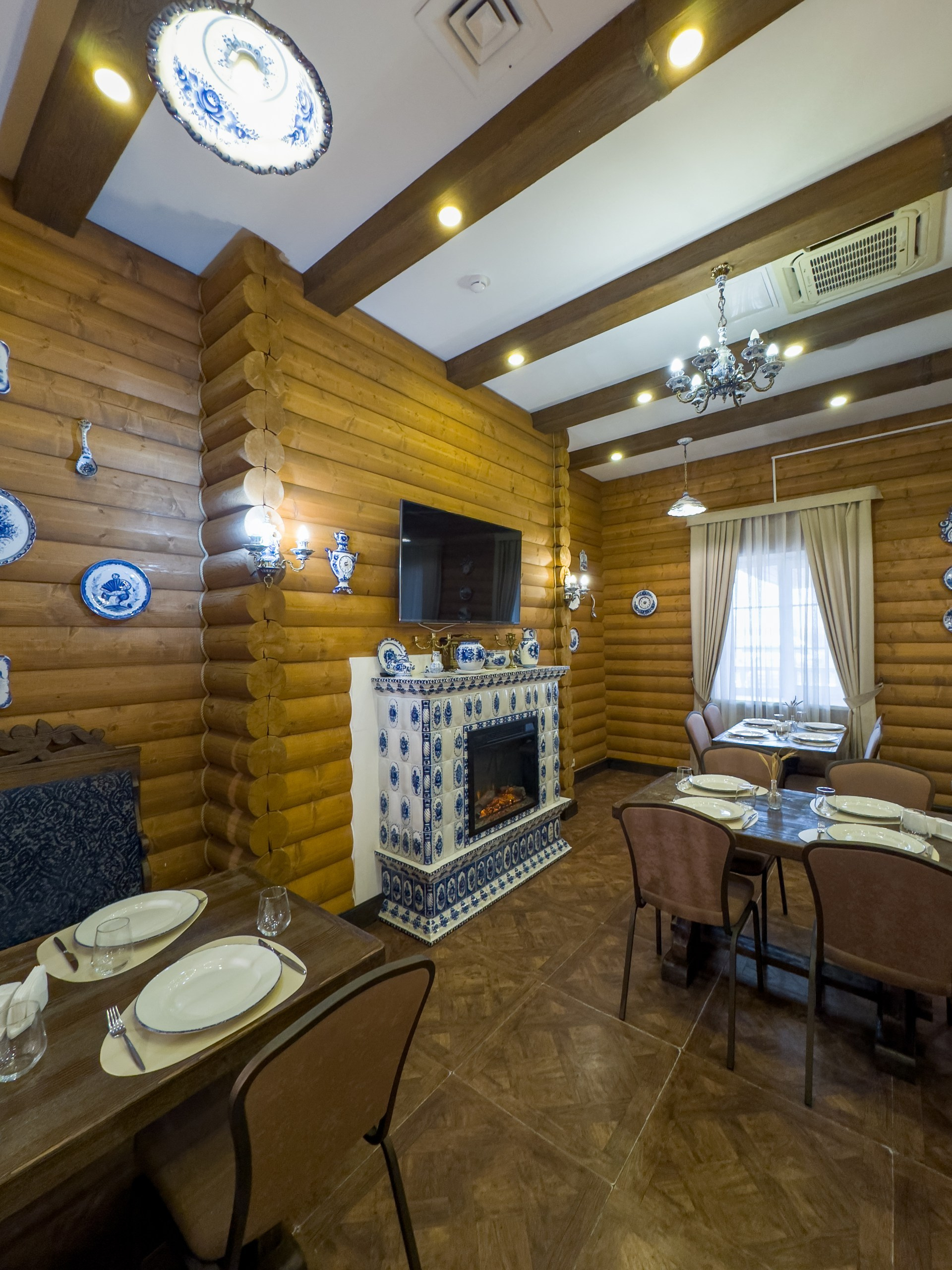 Банкетный зал «Гжель», ресторана «Дача ". Фотограф в Оренбурге. Профессиональный фотограф