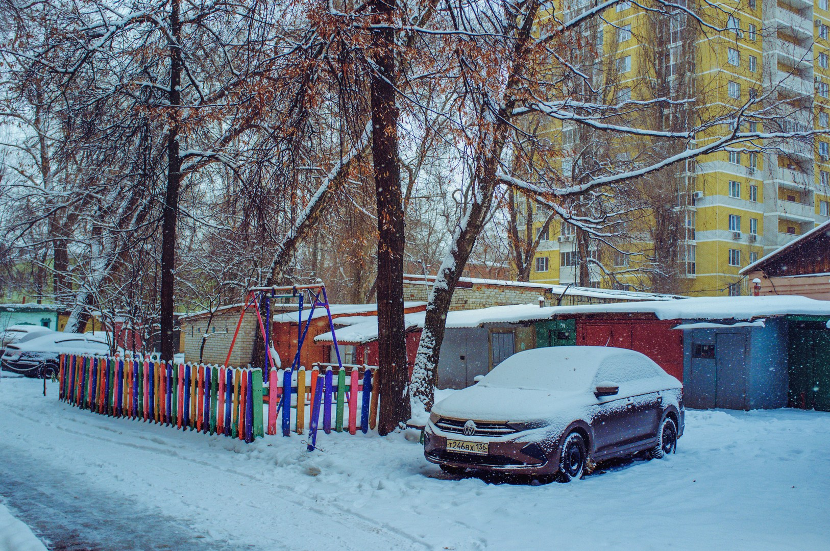 Зима уходящая. Руслан Шувалов (поэтограф)