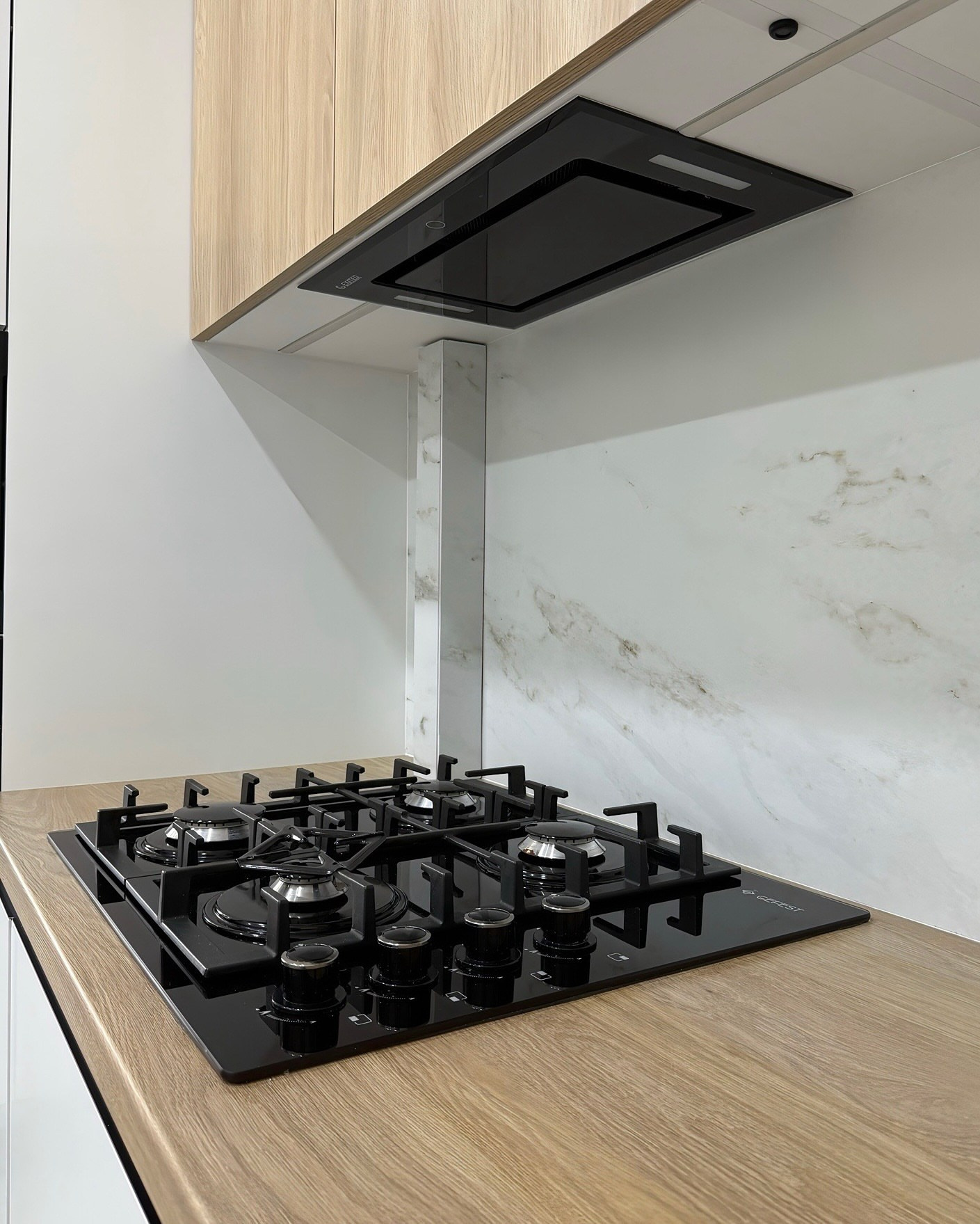 Белая кухня — дизайн-проект | OXY Design. Дизайн интерьера, мебели и ландшафта на КМВ | OXY Design