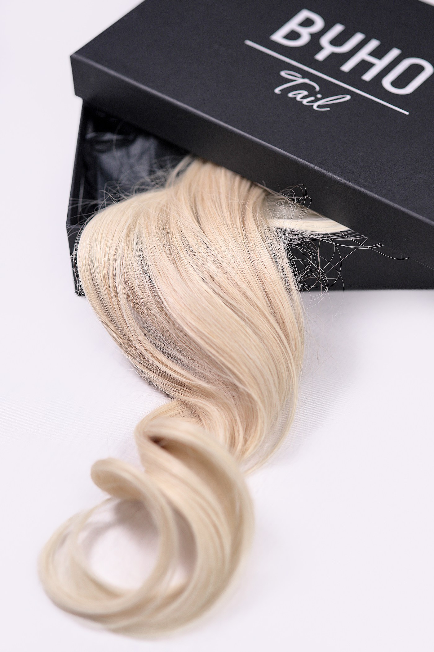 Кейс: 6 лет контент-производства для премиум-бренда B.Y.H.O — от личного блога до салона класса люкс. Профессиональный фотограф в Москве. Елена Шуваева