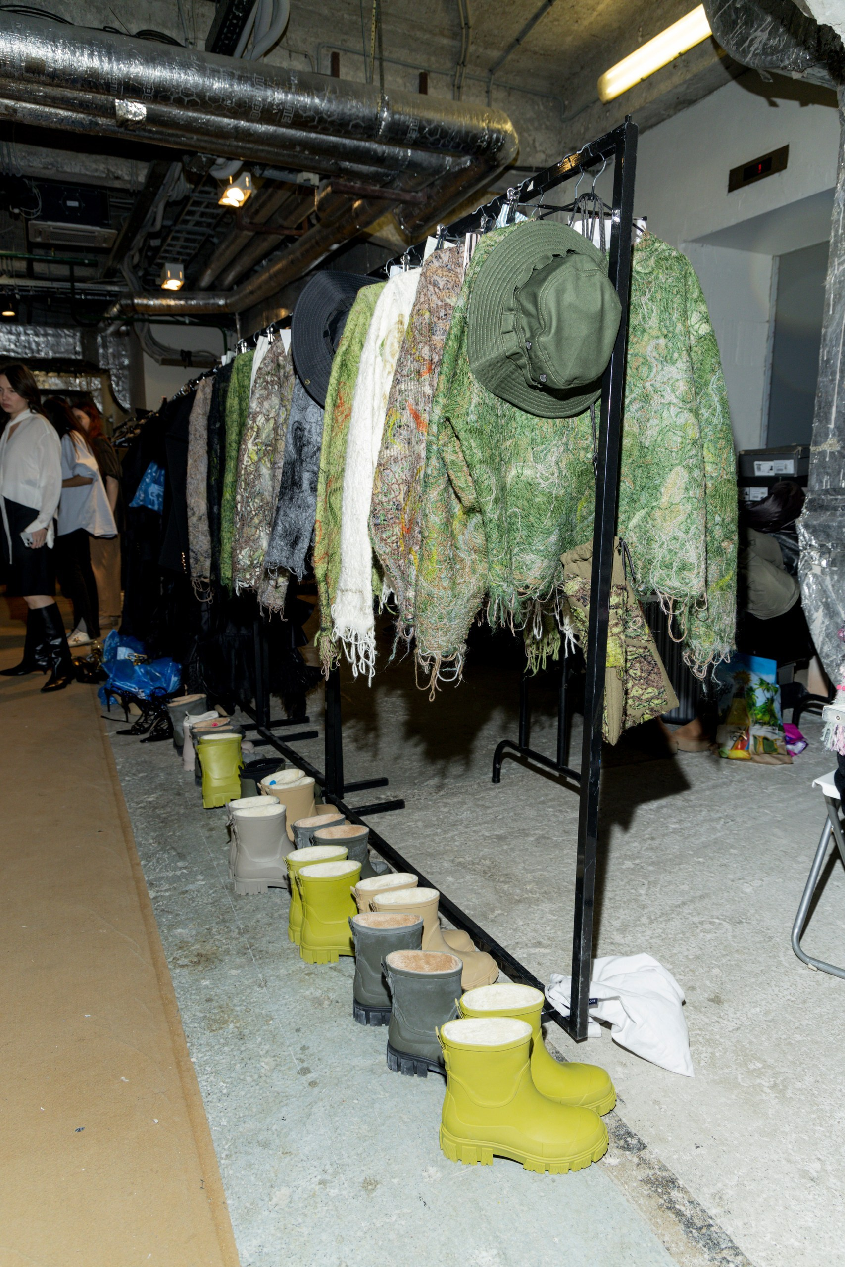 ДЛТ Собака.ru показ победителей конкурса «Новые имена в моде 2025». FOTOFAQ SKOOL г. Санкт-Петербург: очные, дистанционные и онлайн курсы фотографии