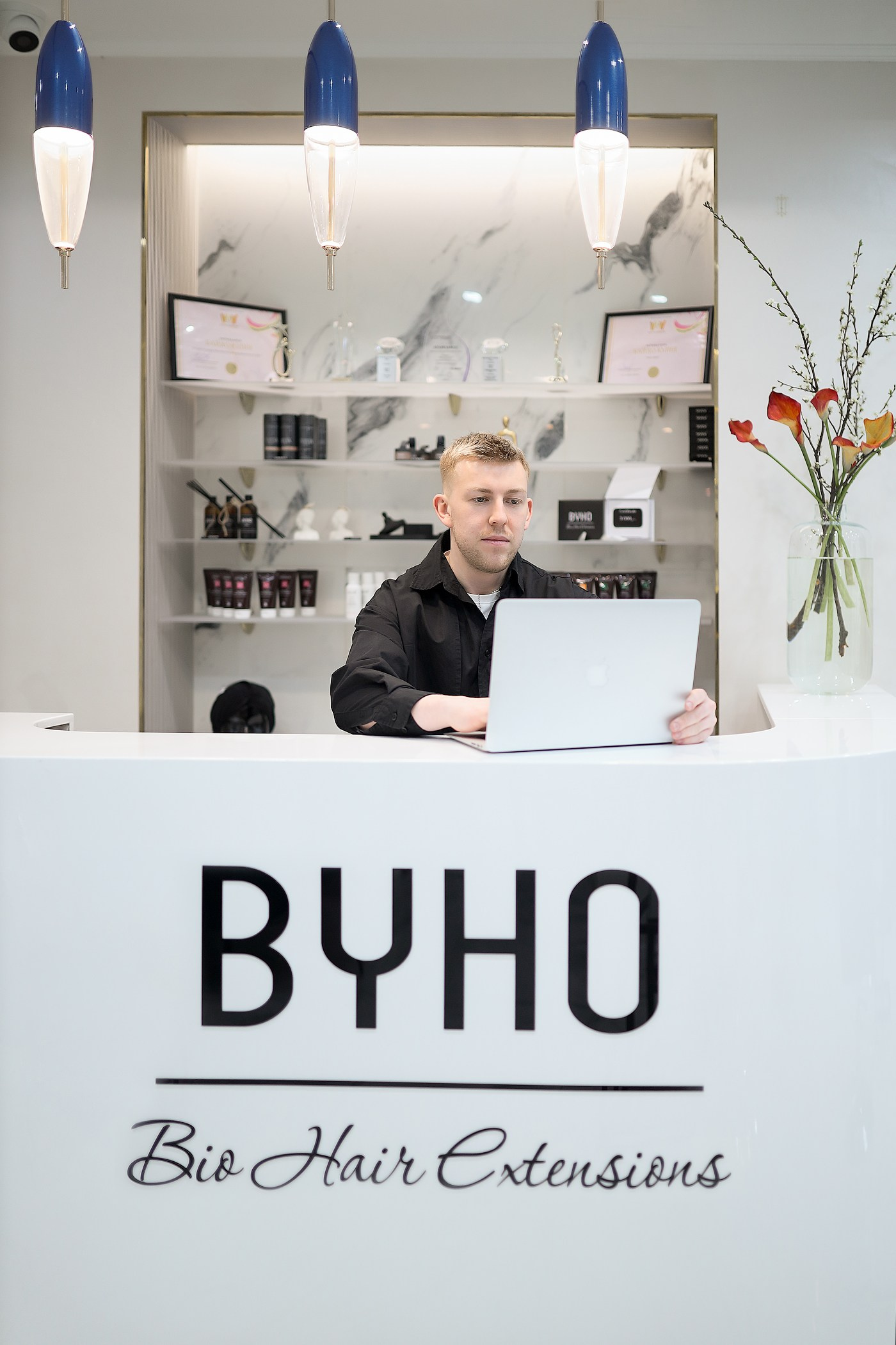 Кейс: 6 лет контент-производства для премиум-бренда B.Y.H.O — от личного блога до салона класса люкс. Профессиональный фотограф в Москве. Елена Шуваева