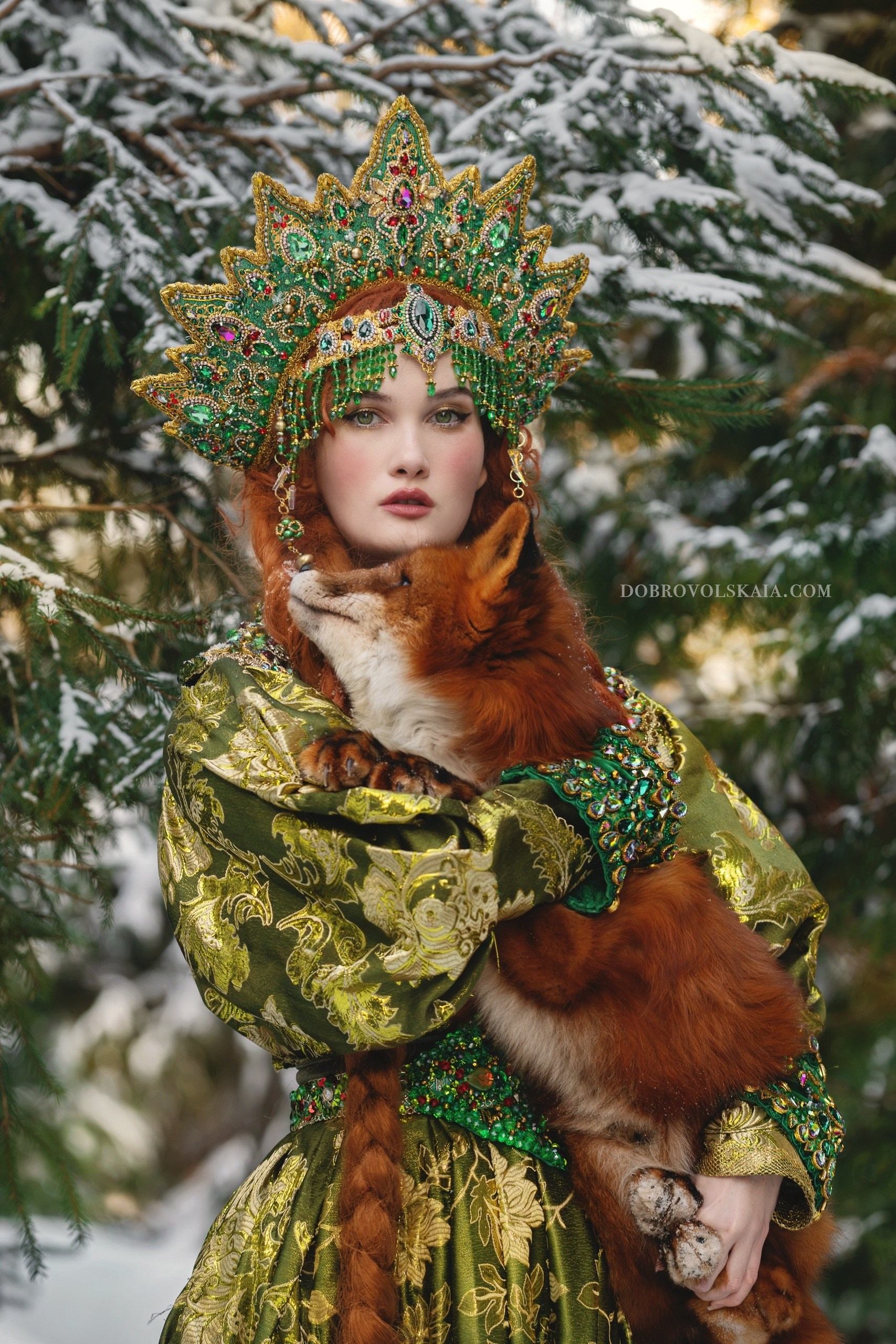 Царевна — Лягушка лесная. Русские народные костюмы в Москве