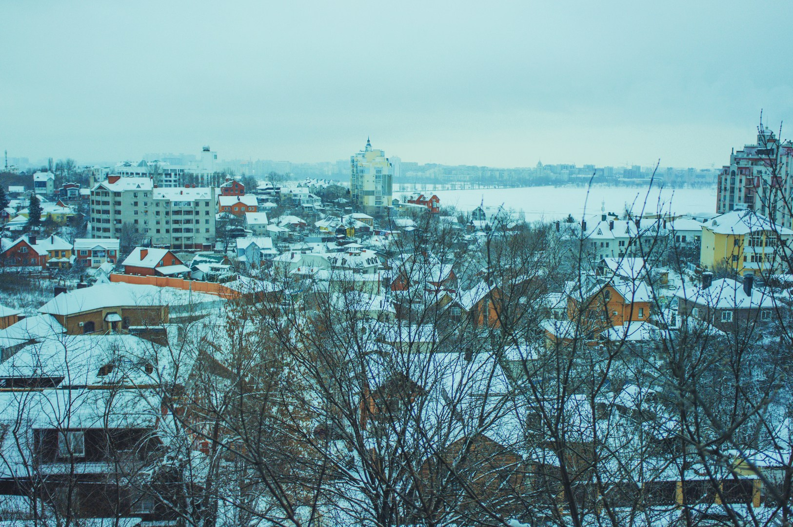 Зима уходящая. Руслан Шувалов (поэтограф)