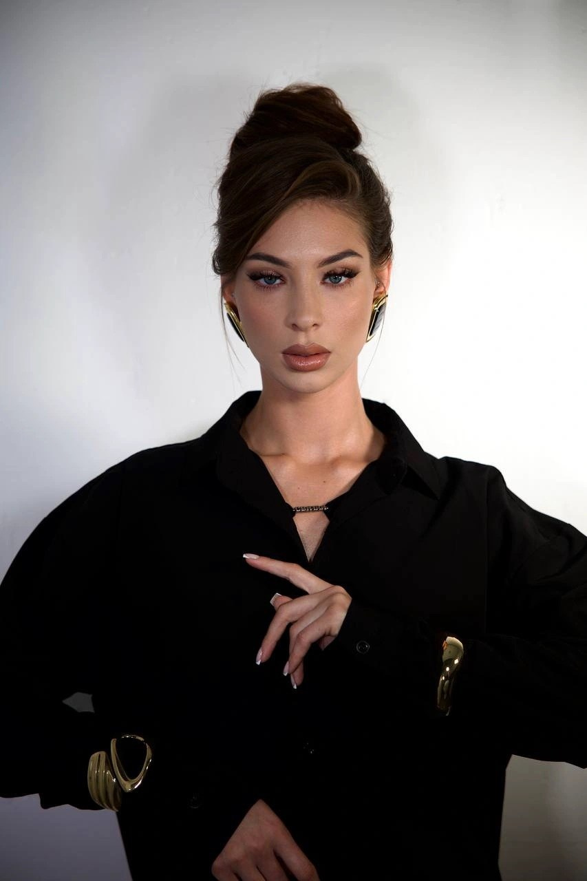 Услуги бровиста-визажиста. Салон красоты Праvда в Москве