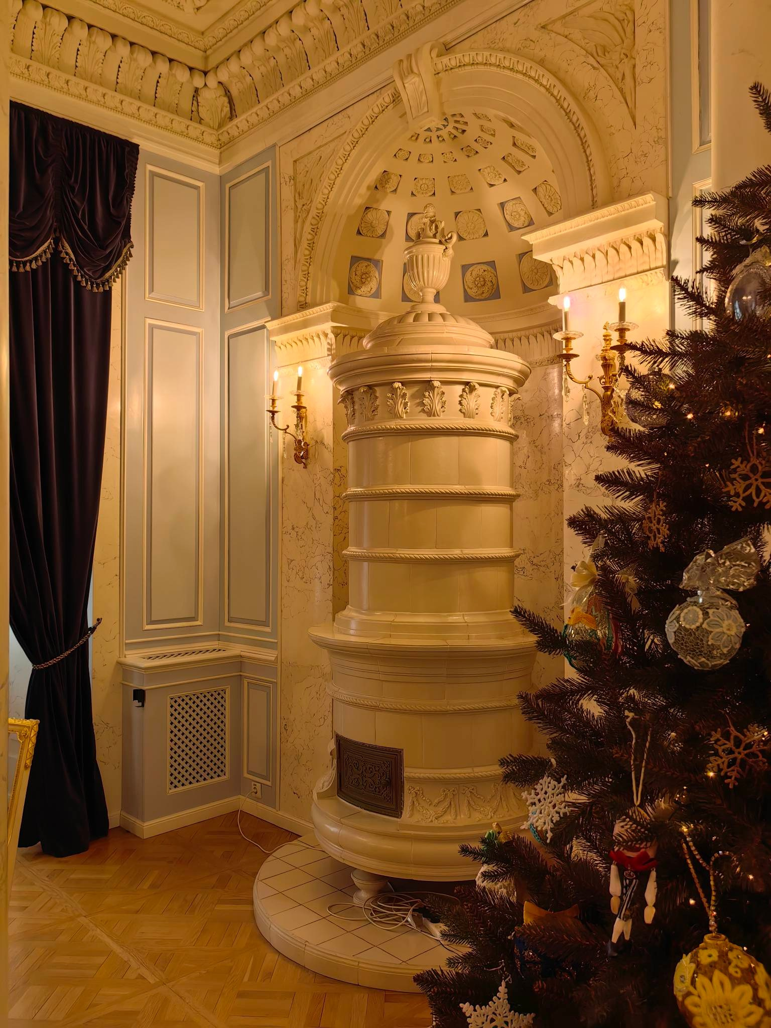 Каминные печи замка Несвиж