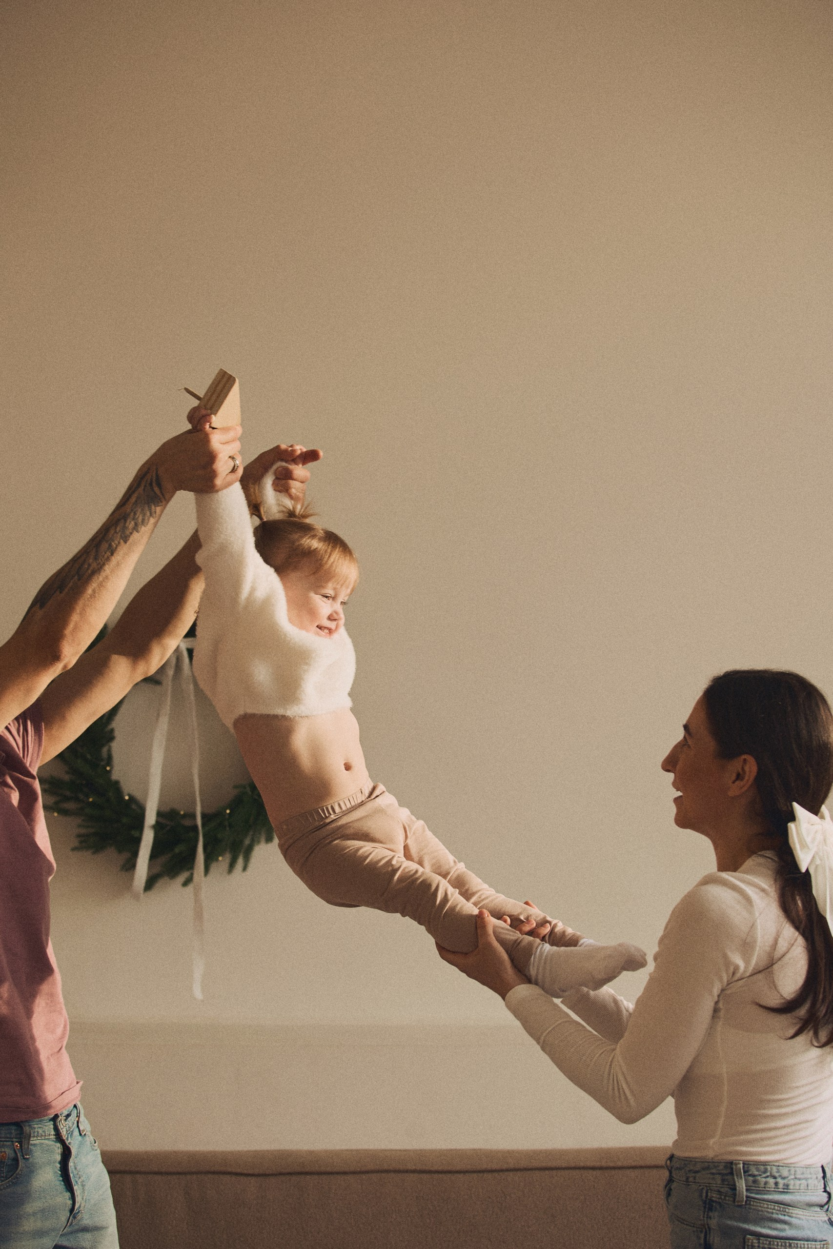 Семейная съёмка в фотостудии: как проходят мои съемки и что важно знать. Дмитрий Мазуркевич: Профессиональный Репортажный Фотограф