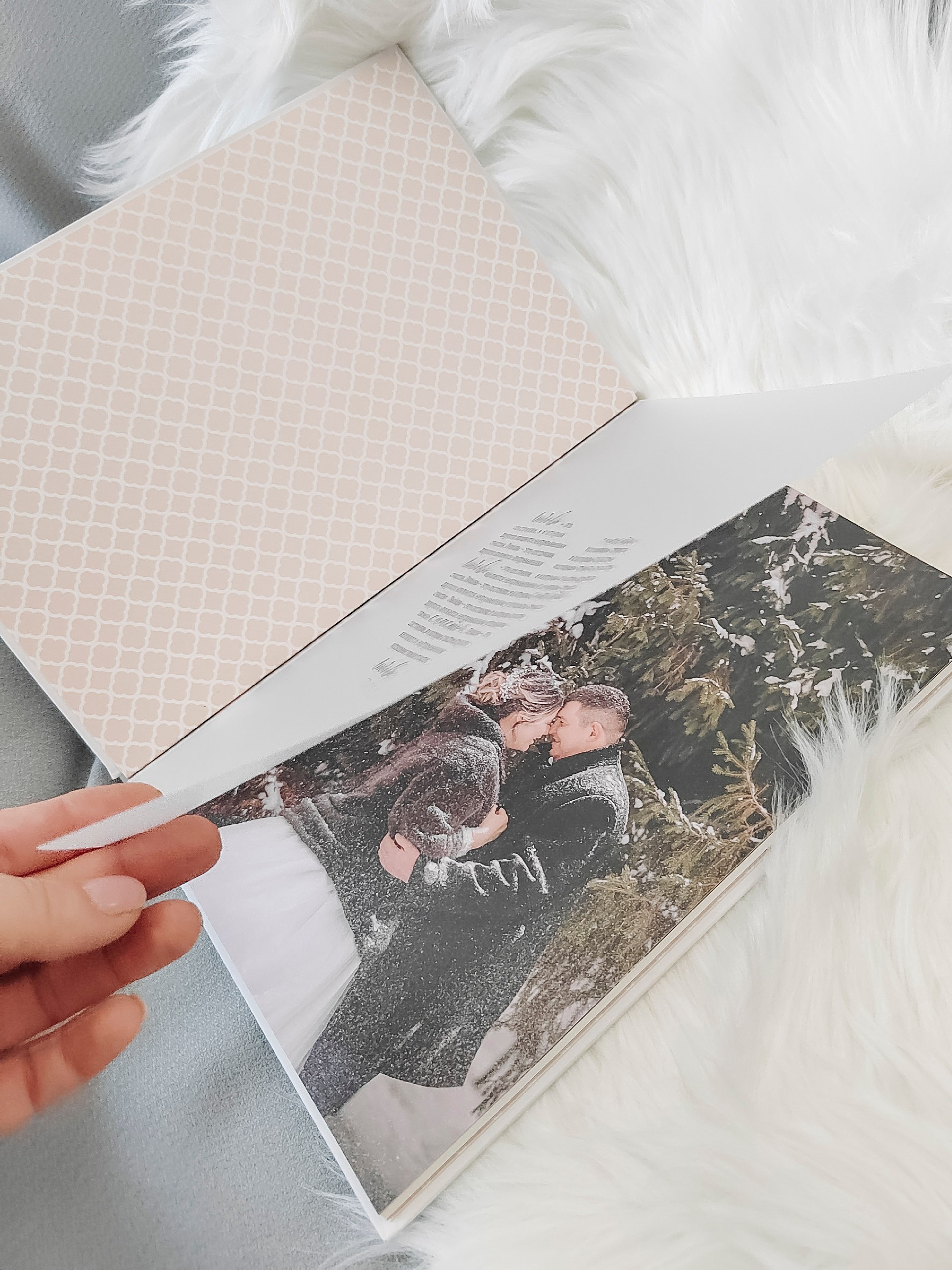 Свадебные и семейные альбомы. Свадебные и семейные фотокниги